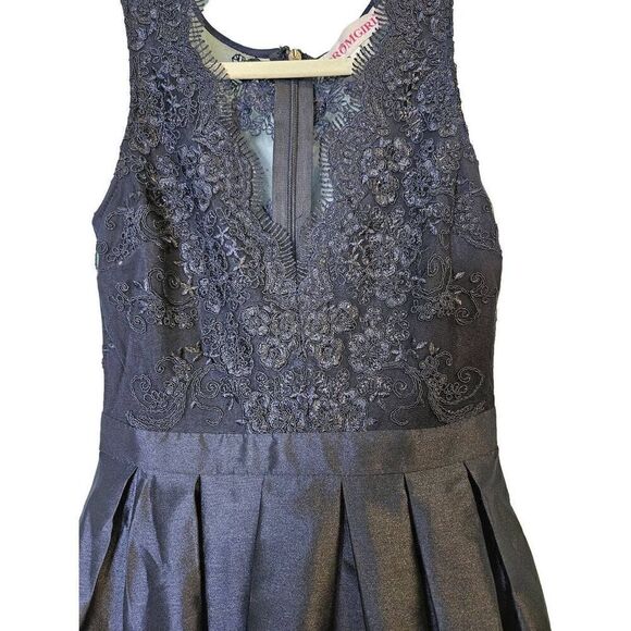 Prom Girl navy blue lace top sleeveless gown. Size S. - Picture 2 of 5